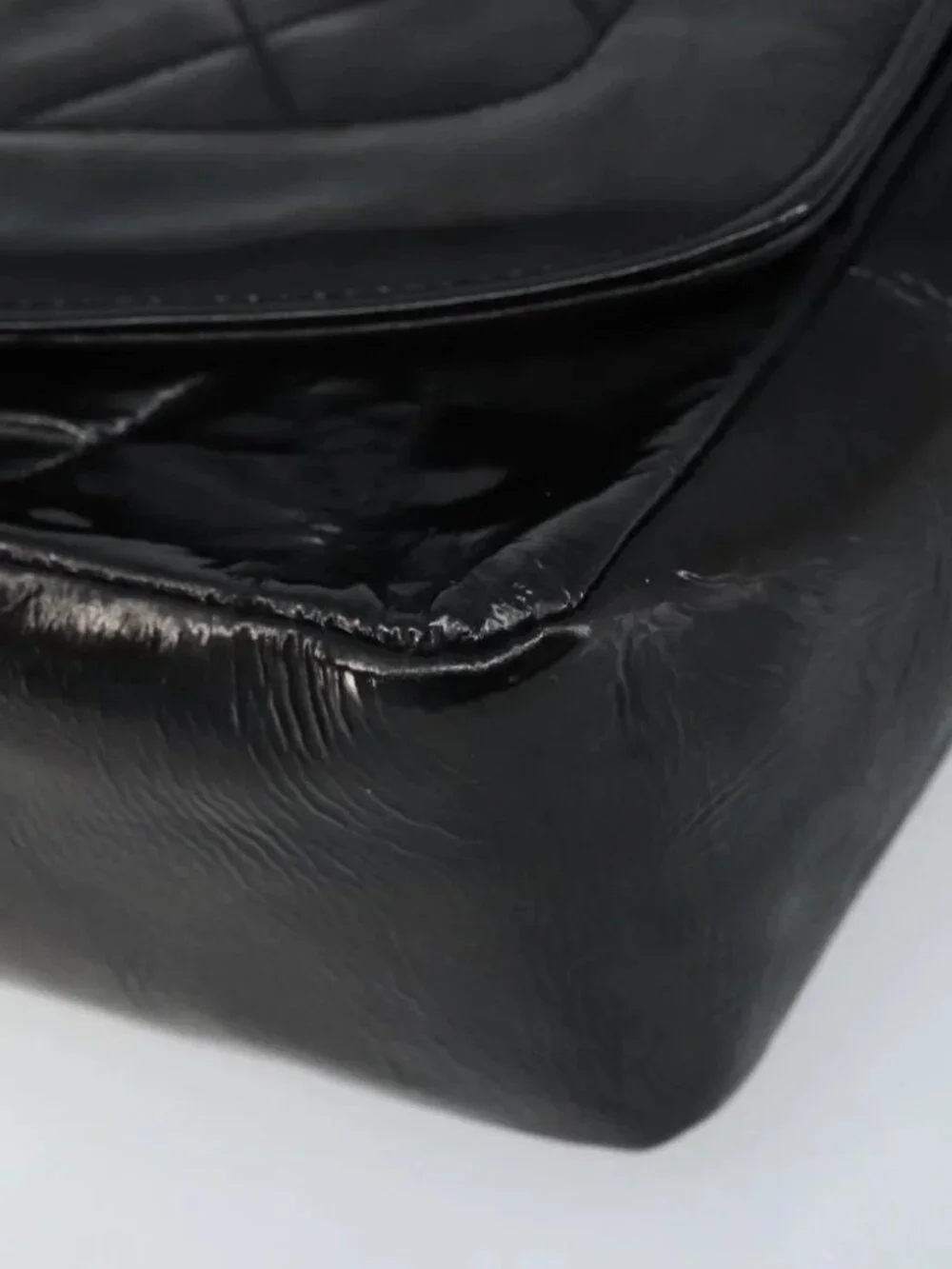 CHANEL Diana 25 Matelasse Chain Bag Patent Leather Black Gold CC Auth bs34314